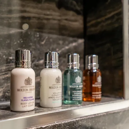 Boutique At The Old Fire Station Apartmán *