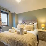 Apartamento Boutique At The Old Fire Station